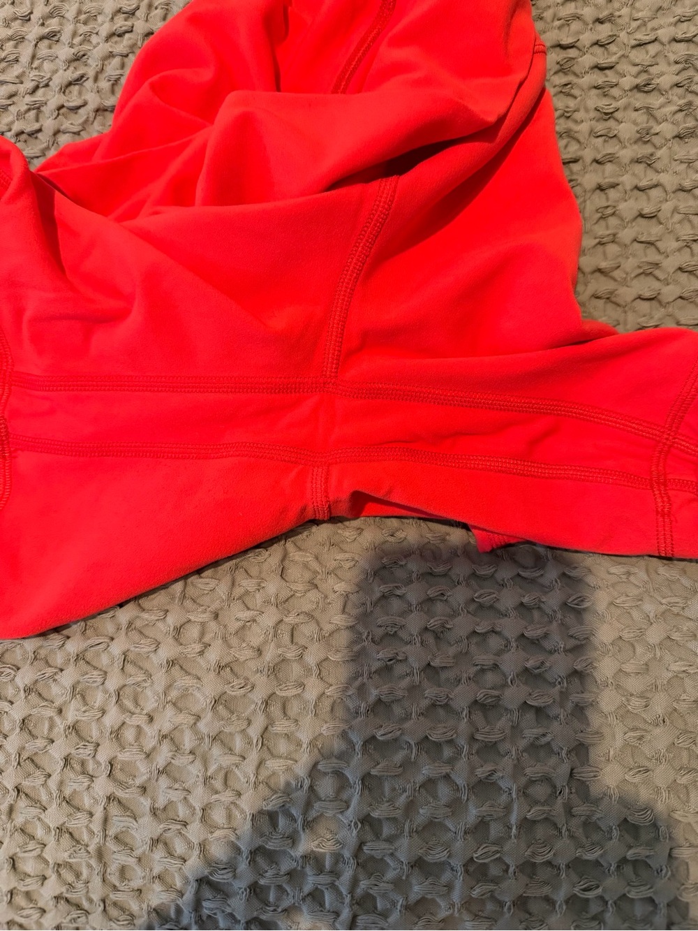 Lululemon 6 inch align shorts-worn once - Picture 4 of 4